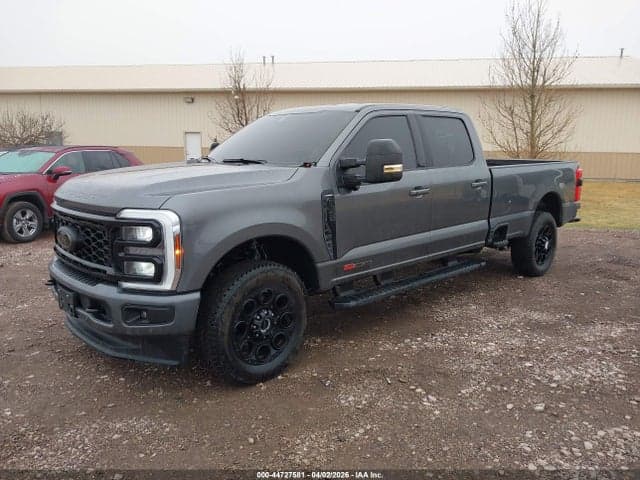 2025 FORD F-350 LARIAT 2