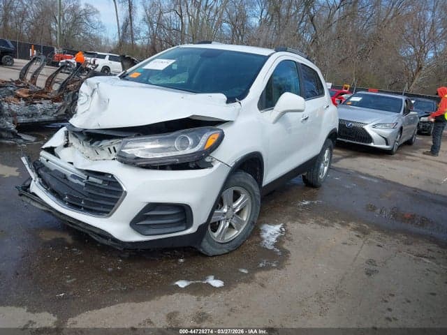 2018 CHEVROLET TRAX LT 2