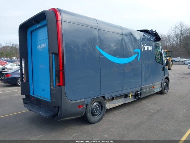 2025 RIVIAN DELIVERY 700 4
