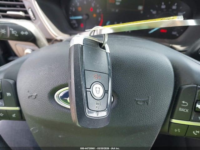 2020 FORD ESCAPE SE 11