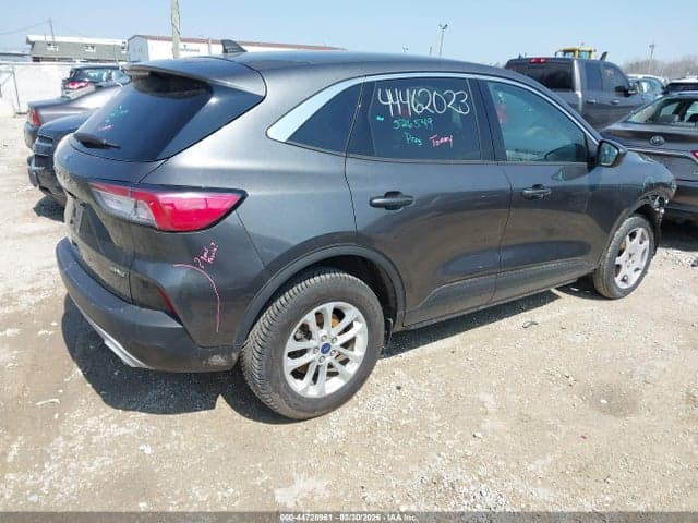 2020 FORD ESCAPE SE 4