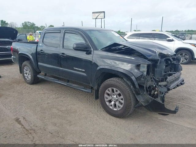 2017 TOYOTA TACOMA SR5 V6 1