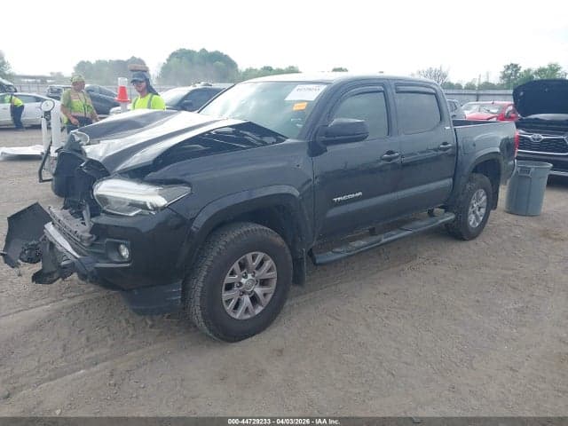 2017 TOYOTA TACOMA SR5 V6 2