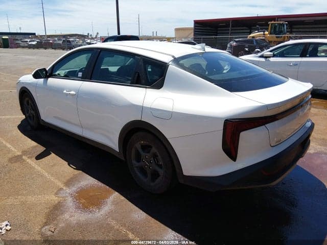 2025 KIA K4 LXS 3