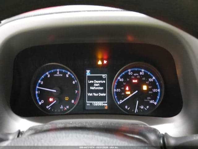 2017 TOYOTA RAV4 LE 7
