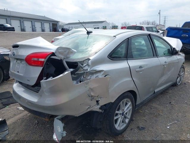 2017 FORD FOCUS SE 11