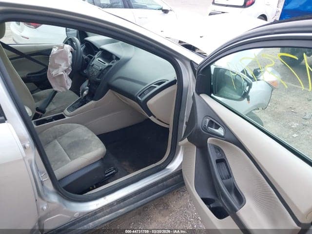 2017 FORD FOCUS SE 5