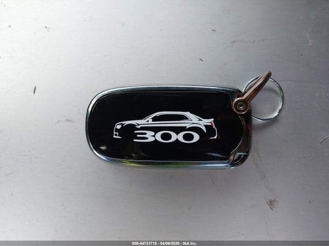 2019 CHRYSLER 300 11