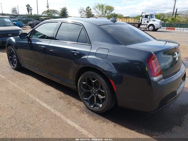 2019 CHRYSLER 300 3