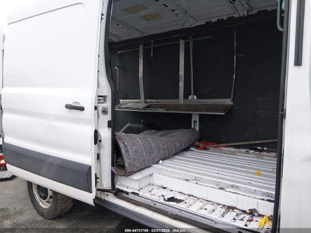 2023 FORD TRANSIT-250 8