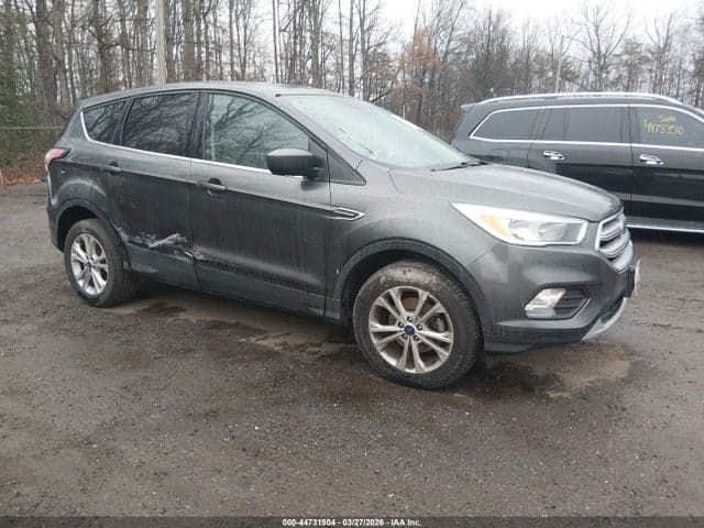 2017 FORD ESCAPE SE 1