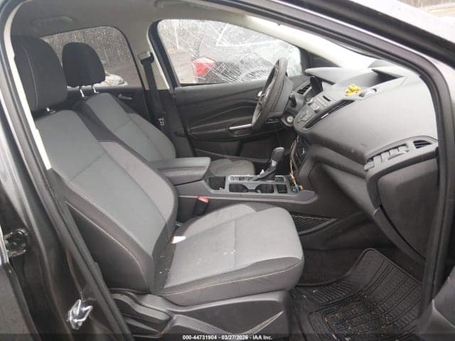2017 FORD ESCAPE SE 5