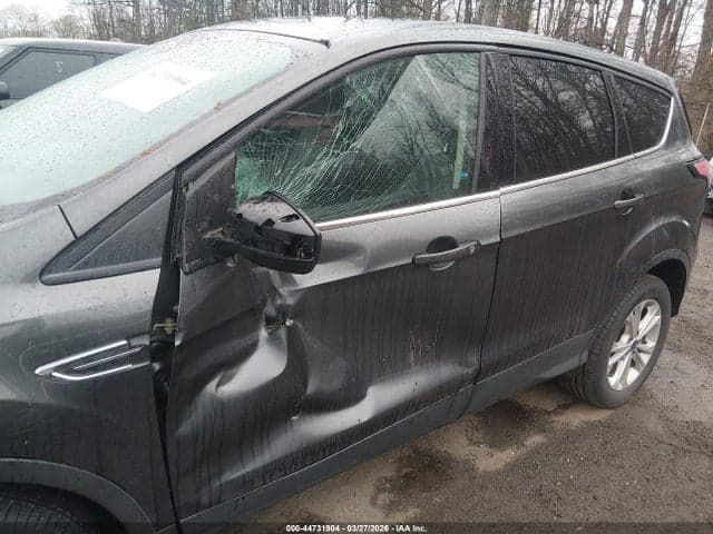2017 FORD ESCAPE SE 6