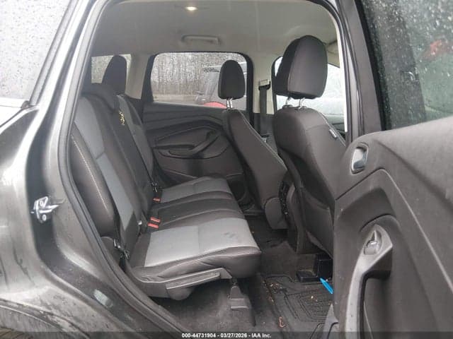 2017 FORD ESCAPE SE 8
