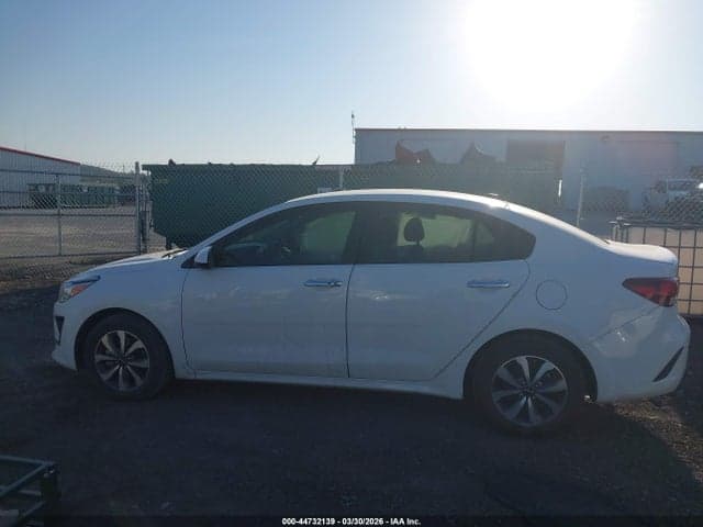 2022 KIA RIO S 14