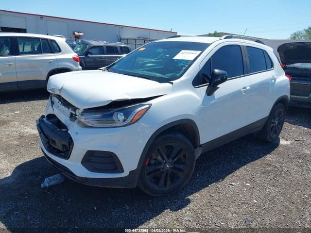 2021 CHEVROLET TRAX AWD LT 2