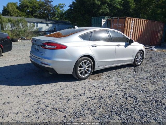 2019 FORD FUSION SE 4