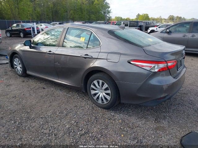 2020 TOYOTA CAMRY LE HYBRID 3
