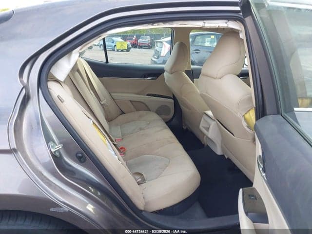 2020 TOYOTA CAMRY LE HYBRID 8