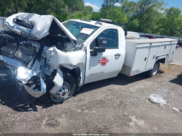 2023 GMC SIERRA 3500HD CHASSIS PRO 2