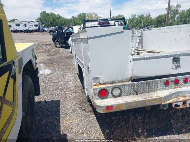 2023 GMC SIERRA 3500HD CHASSIS PRO 3