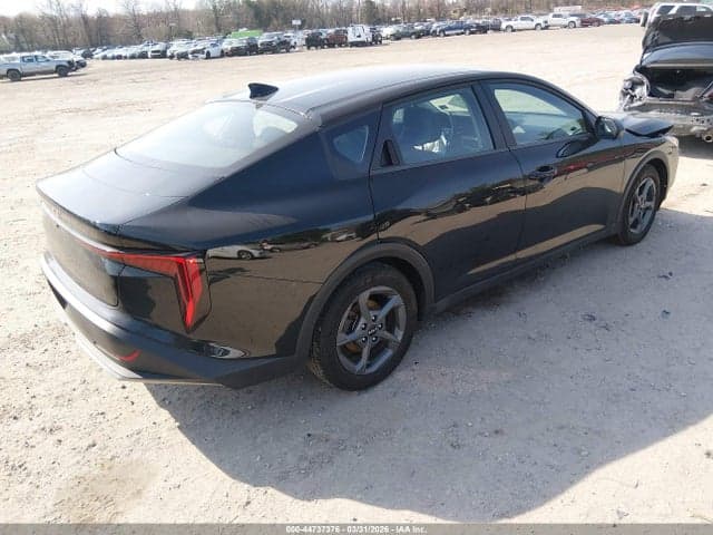 2025 KIA K4 LXS 4