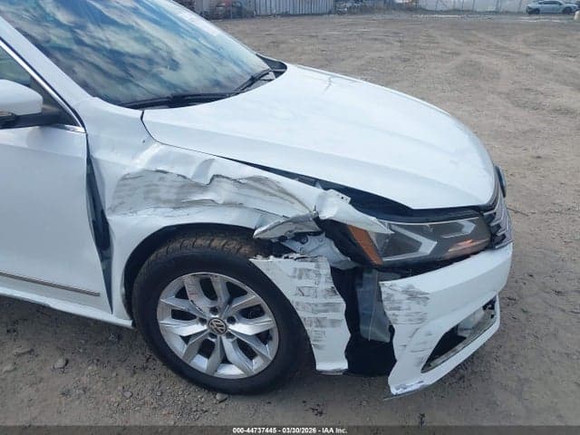 2017 VOLKSWAGEN PASSAT 1.8T S 6