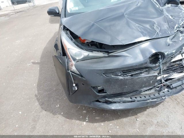 2017 TOYOTA PRIUS TWO 19