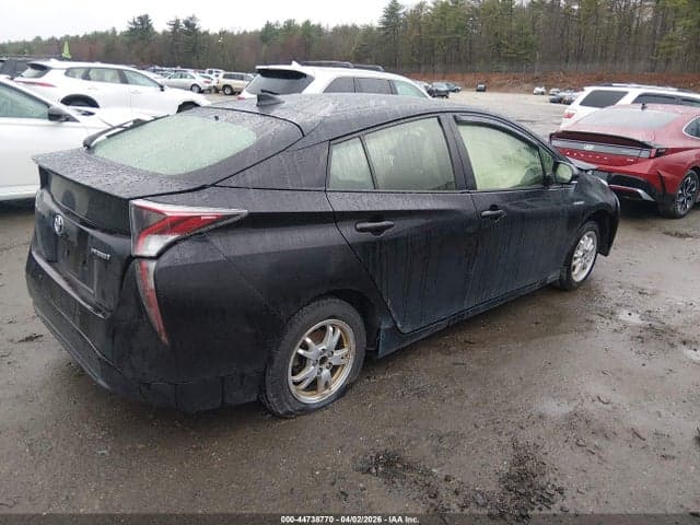 2017 TOYOTA PRIUS TWO 4