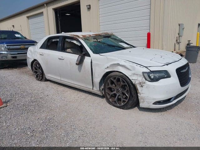 2018 CHRYSLER 300 TOURING 1