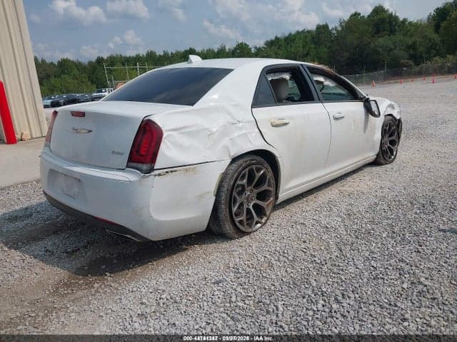 2018 CHRYSLER 300 TOURING 4