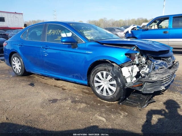 2020 TOYOTA CAMRY LE HYBRID - 1