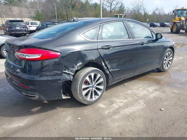 2020 FORD FUSION SE 4