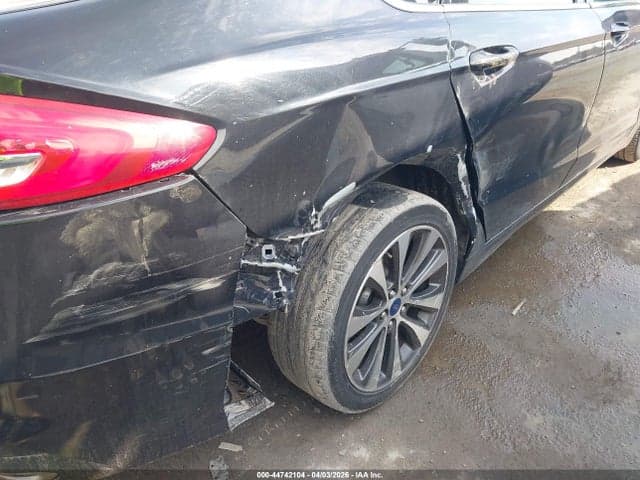 2020 FORD FUSION SE 6