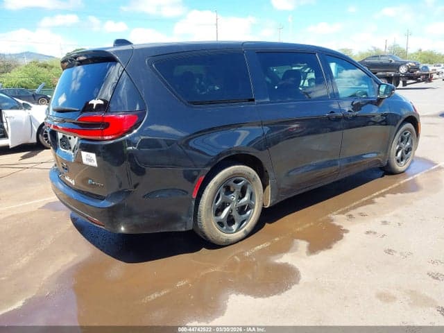 2022 CHRYSLER PACIFICA HYBRID TOURING L 4