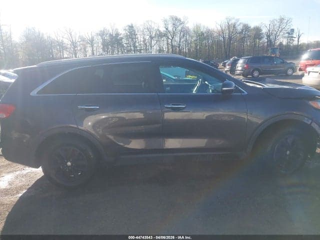 2017 KIA SORENTO 2.4L LX 12