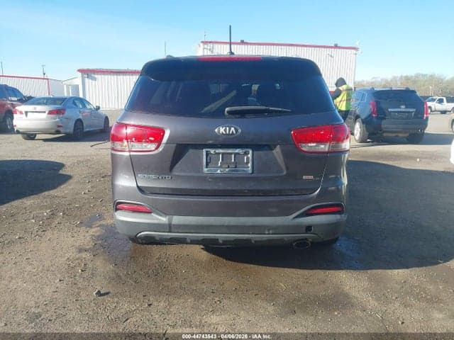 2017 KIA SORENTO 2.4L LX 15