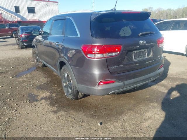 2017 KIA SORENTO 2.4L LX 3