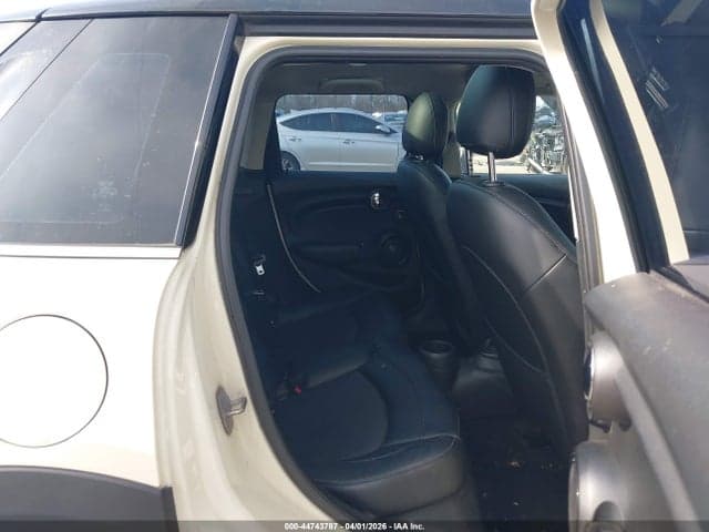 2015 MINI HARDTOP COOPER 8