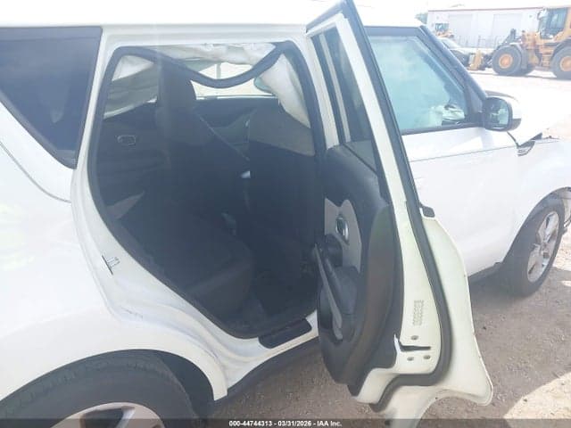 2019 KIA SOUL 8