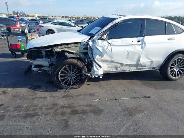 2019 MERCEDES-BENZ GLC 300 COUPE 4MATIC 6