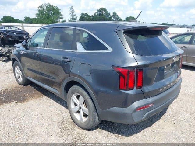 2021 KIA SORENTO LX 3