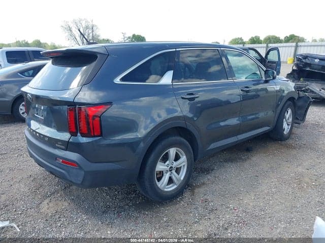 2021 KIA SORENTO LX 4