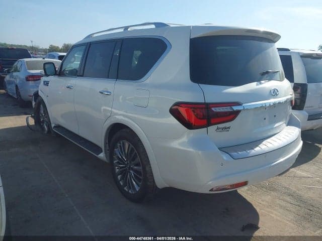 2019 INFINITI QX80 LUXE 3