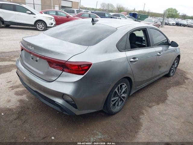 2023 KIA FORTE LXS 4