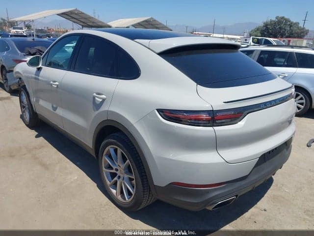 2023 PORSCHE CAYENNE COUPE 3