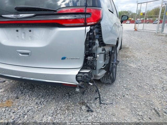 2024 CHRYSLER PACIFICA HYBRID SELECT 19