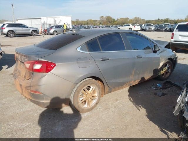 2018 CHEVROLET CRUZE LT AUTO 4