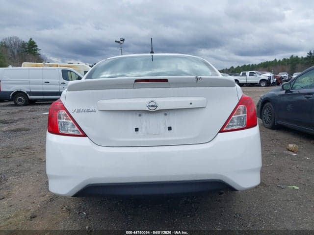 2018 NISSAN VERSA 1.6 S+ 15