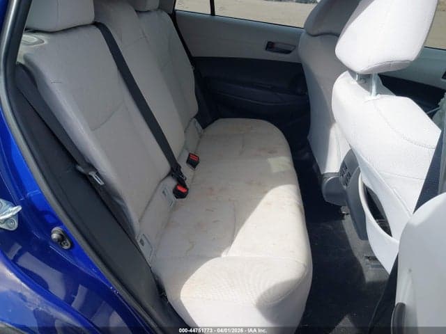 2023 TOYOTA COROLLA CROSS LE 8
